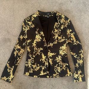 Size small F21 baroque print suit jacket.